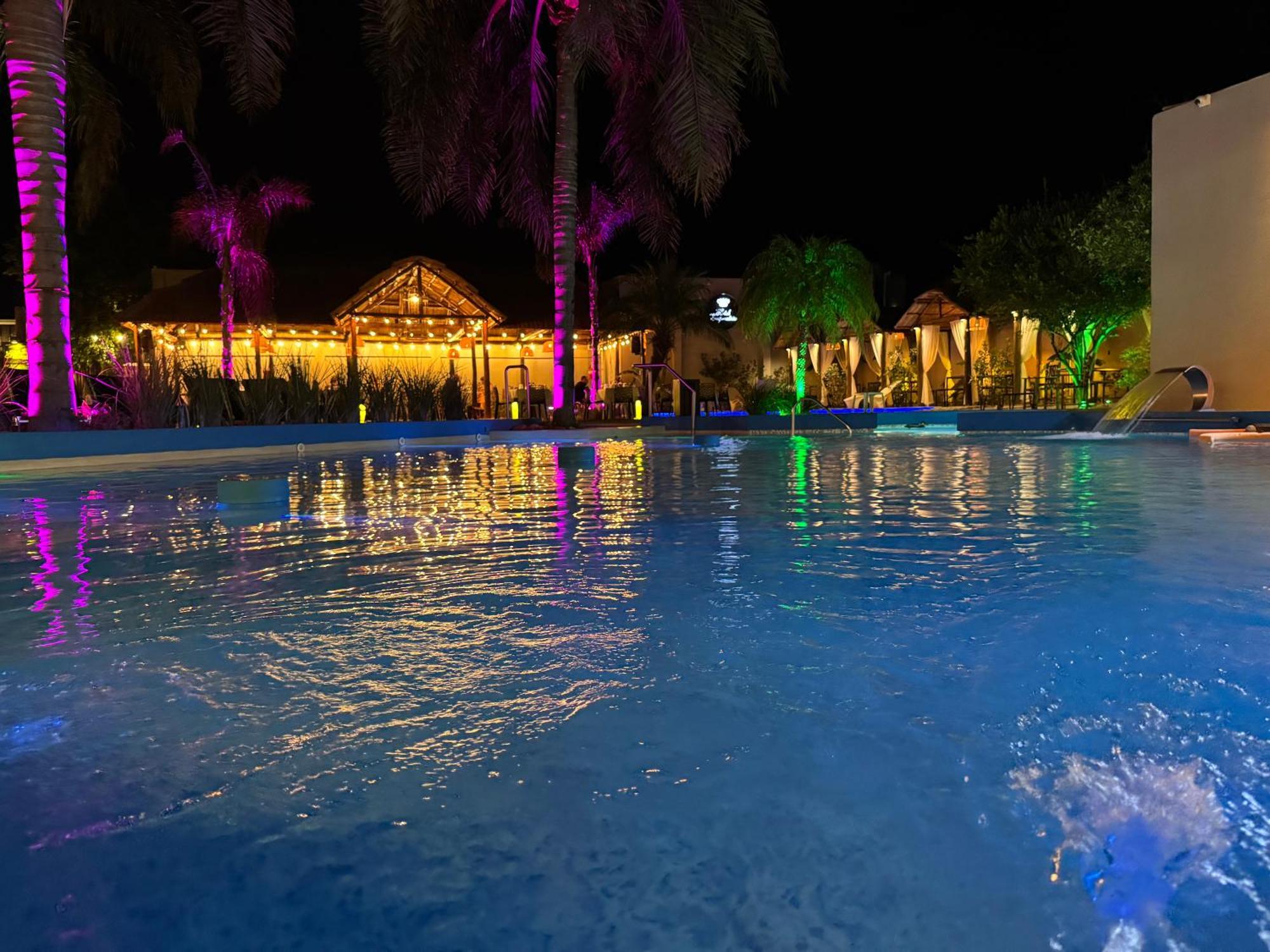 Hotel Termal Emperatriz Termas de Río Hondo Exterior foto